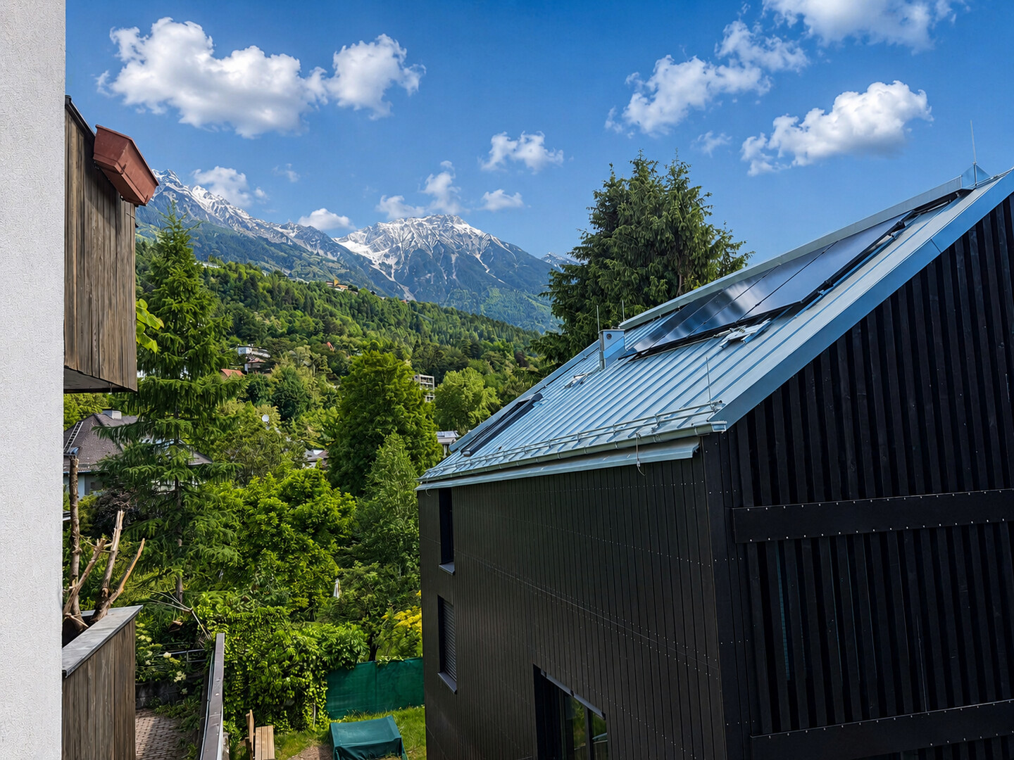 Erstbezug mit Stil – perfekt für 4er WG: Chalet in zentrumsnähe