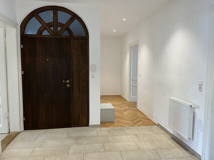 Schöne 3-Zimmer-Altbauwohnung in Wilten | ca. 134m² | Balkon mit Ausblick auf die Nordkette