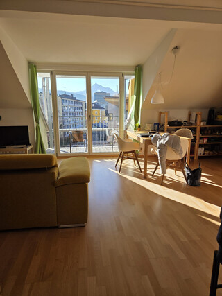 Neuwertige 2-Zimmer-Dachgeschosswohnung mit Südbalkon – Toplage nahe SOWI 6 Innenstadt (frei ab 01.01.2027)