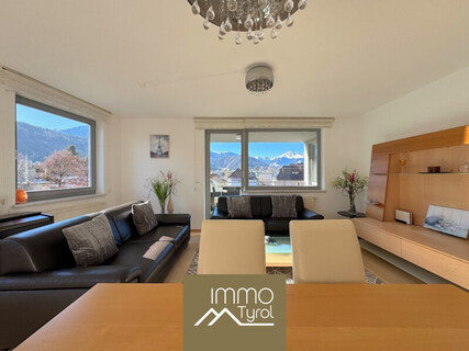 Helle Eckwohnung mit Südwestbalkon & Bergblick – Dr.-Stumpf-Straße, Innsbruck