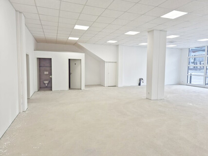 Moderne Gewerbeeinheit in Kolsass: 200m², Fußbodenheizung, 3 Stellplätze, Top-Ausstattung!