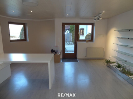 Büro- und Praxisfläche mit ca. 82m² in Ruhelage von Rietz zu mieten