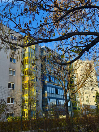 PROVISIONSFREI: Helle 2-Zi-Wohnung mit Süd-Loggia & TG-Platz in IBK-Reichenau