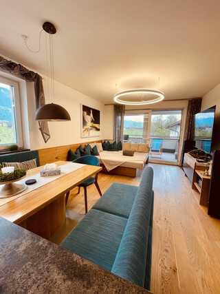 Eleganz trifft Ruhe: 3-Zimmer-Residenz in Bestlage von Stans