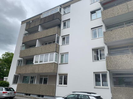 Sanierungsbedürftige 3-Zi-Whg in sehr guter Lage 