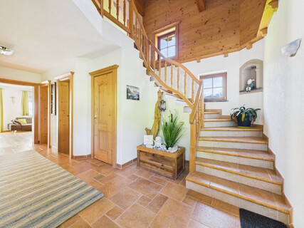 Mehrgenerationenhaus am Weerberg in zentraler Lage und mit Panoramablick ins Inntal