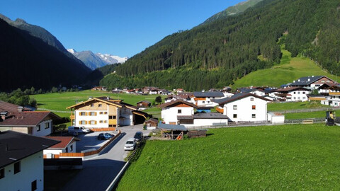 Baugrundstück in Bestlage von Neustift