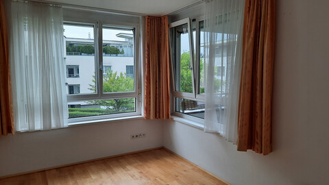 Freundliche 2-Zimmer-Wohnung mit West-Balkon, Tiergartenstr. von privat