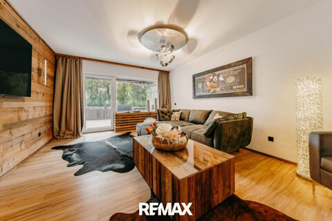 Möblierte Wohnung - 2 Schlafzimmer - Tiefgaragenplatz im Preis inkludiert