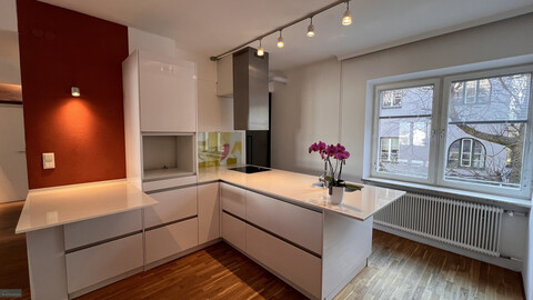 Vielseitige Altbauwohnung in Hötting mit Balkon und Blick ins Grüne