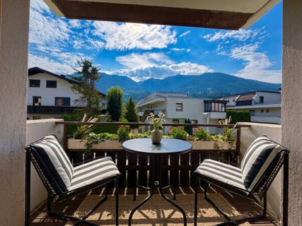 Schwaz: Schöne & gemütliche 3-Zimmer-Wohnung mit Süd-Loggia, Balkon & Tiefgaragenstellplatz – im Kaufpreis inkludiert