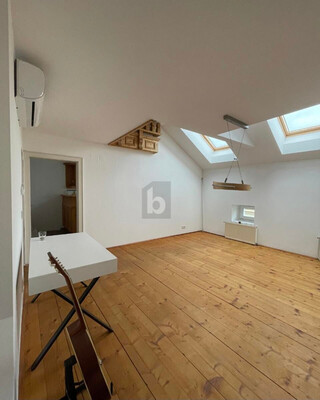 Preisreduktion! STILVOLLER DACHGESCHOSSHIT MIT BALKON