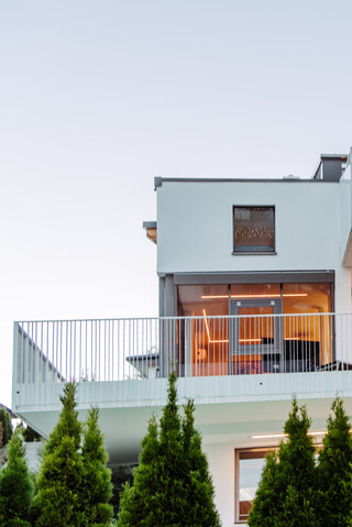 Modernes Architektenhaus mit Seeblick