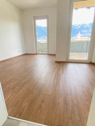 Ibk-Wilten-Süd: sehr schöne 3 Zimmerwohnung mit Wohnküche, Terrasse und TG-Platz