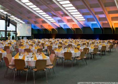 Tenniscenter mit Restaurant in Schwaz  zum verkaufen!