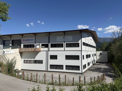 Moderne 910m² freitragende Industriehalle in Terfens,  top Ausstattung