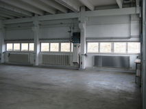 Betriebsobjekt mit Halle, Büro und Freifläche an der A12