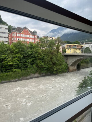 Gestalten Sie Ihr Büro, Ihre Praxis in Landeck mit.