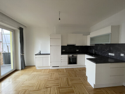 Provisionsfreie helle 2,5-Zimmer-Altbauwohnung in Wilten – zentral gelegen