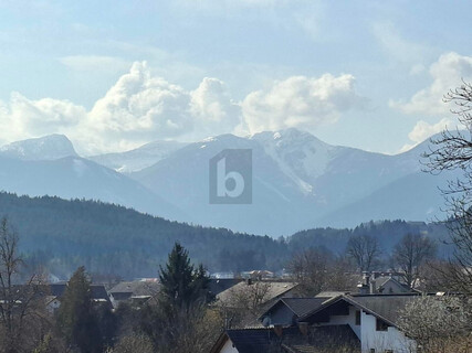 SONNIGES BAUGRUNDSTÜCK ERSCHLOSSEN