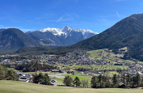 Sonniger Baugrund geeignet auch für Doppelhaus!