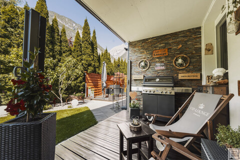 Luxuriöse 4-Zimmer-Traumwohnung mit sonniger Terrasse und Gartenidylle