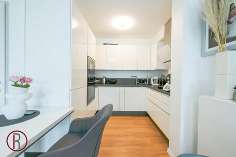 Moderne 2-Zi-DG-Wohnung in Schwaz mit Balkon, Garage & gehobener Ausstattung