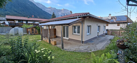 Mieminger Sonnenplateau - Einfamilienhaus mit Einliegerwohnung in Gschwent