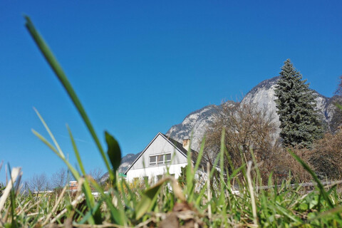 Großzügige Liegenschaft mit bestehendem Wohnhaus und Entwicklungspotenzial in Innsbruck-Kranebitten