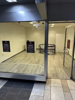 Exklusive Verkaufs- oder Büroeinheit in Top-Lage