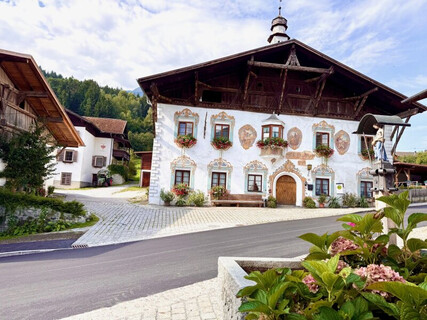Mehr-Generationenhaus mit viel Platz für Familien
