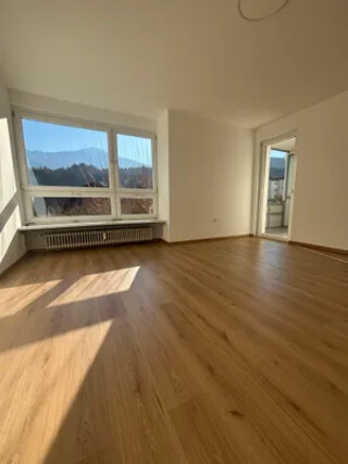 Sonnige 2-Zimmer-Wohnung mit Südbalkon - WG tauglich
