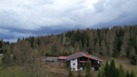 HOTEL/PENSION IN GUTER LAGE