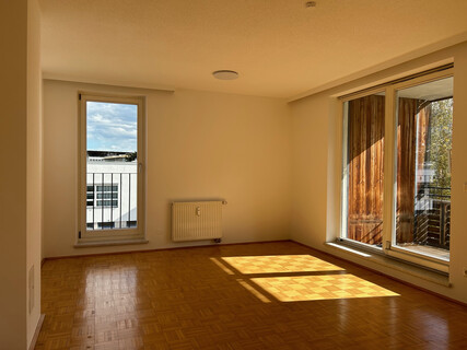Sonnendurchflutete 3-Zimmer-Wohnung mit Südwestbalkon und Tiefgarage in der Höttinger Au