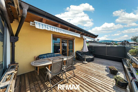 Platz für die ganze Familie – 5-Zimmer-Wohnung mit Balkon und Terrasse