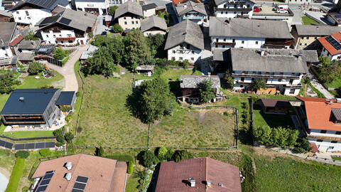 Sonnige Baugrundstücke in Trins
