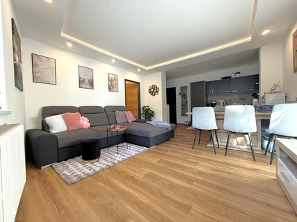 Ideal für Anleger oder als Starterwohnung - Renovierte 2-Zimmer Wohnung am Dorfplatz