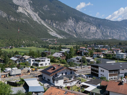 Großzügige Familienwohnung in kleiner Hausgemeinschaft