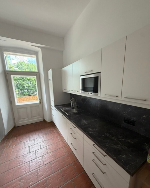 Repräsentatives 124 qm Altbau-Büro in Innsbruck zu mieten