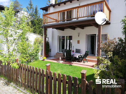 Charmantes Doppelhaus in Steinberg am Rofan mit Garten und Garage