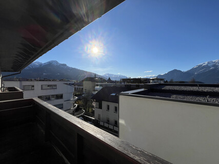 2 Zimmer Wohnung in Igls mit Balkon und Tiefgaragen Abstellplatz 