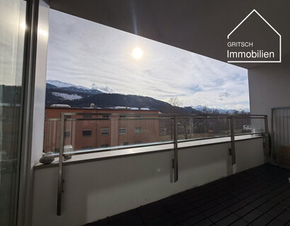 HALL - Sonnige 3-Zimmer-Wohnung mit Südloggia & 2 Tiefgaragenplätzen