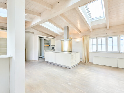 4 Zimmer Penthouse mit Panoramablick 102 m² Dachterrasse und Balkon