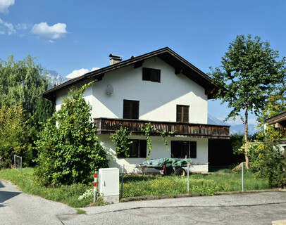 Schönes bebautes Baugrundstück in Axams