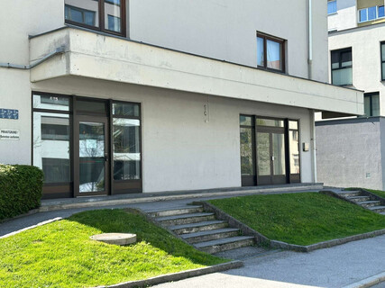 zweigeschossige Geschäftsfläche am Fürstenweg in Innsbruck zu vermieten