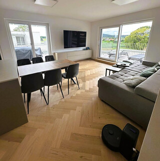 PENTHOUSE MIT ZWEI TERRASSEN UND PERGOLA - WEITBLICK