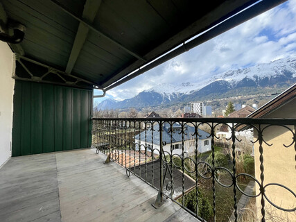 Vollsanierte 2-Zimmerwohnung mit Charme