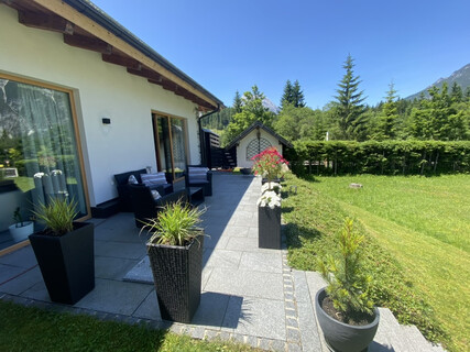 Einzigartiger Bungalow mit Wohnhaus samt Einliegerwohnung zu verkaufen! Leutasch/Weidach
