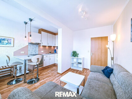 Igls: Garçonnière mit 36,31 m² großem Dachboden, Lift  und Parkplatz in ruhiger Aussichtslage!