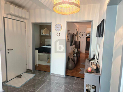 Preisreduktion! MODERN MIT BALKON UND TOP-AUSSTATTUNG